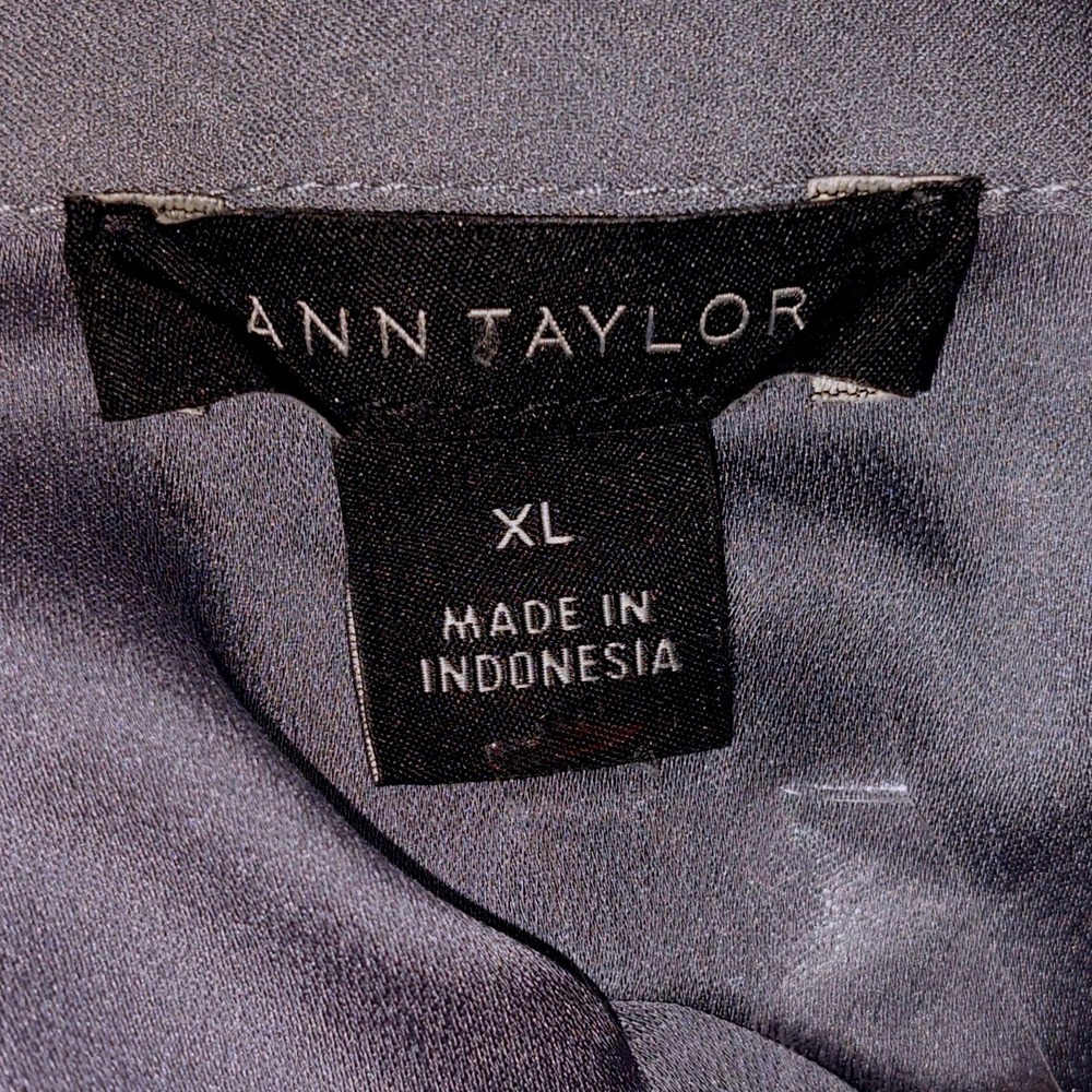 Ann Taylor Womens Gray Long Sleeve Ruffle Neck Button Front Blouse Shirt Size XL - Picture 6 of 8